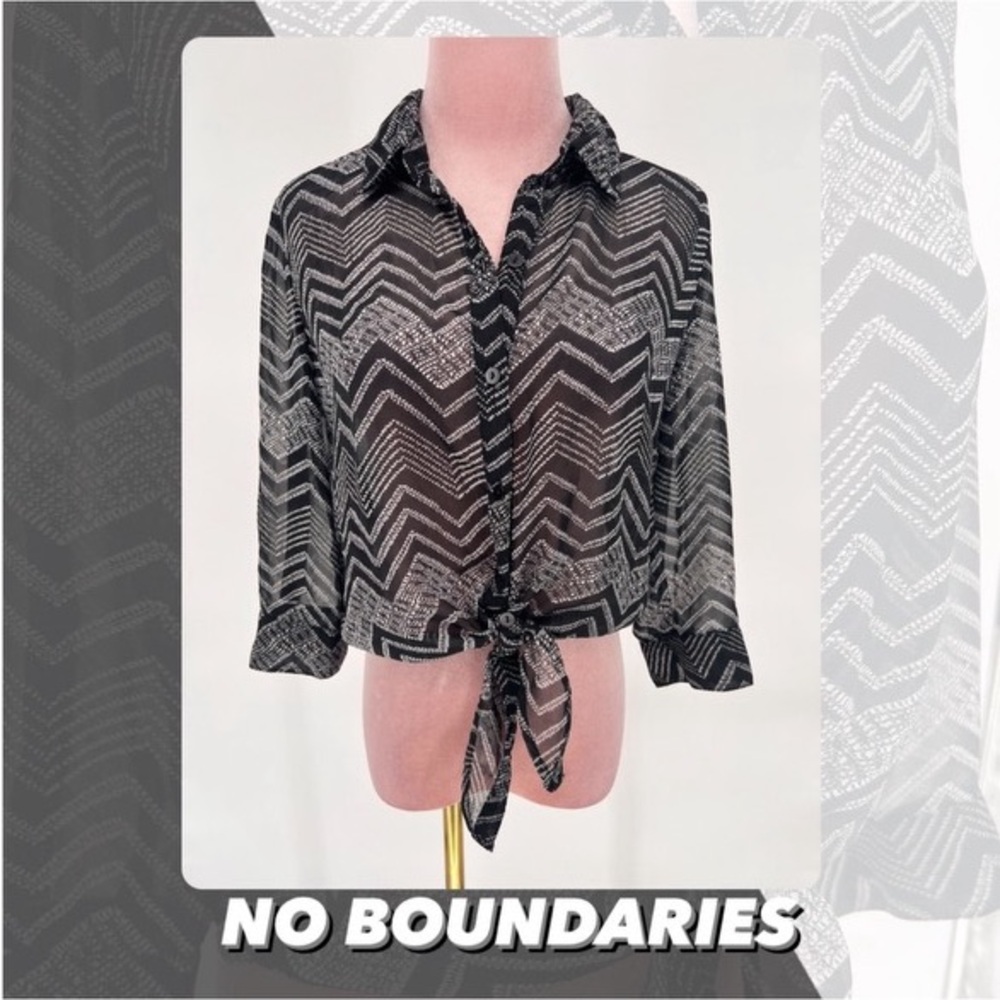 EUC No Boundaries Chevron Print Blouse